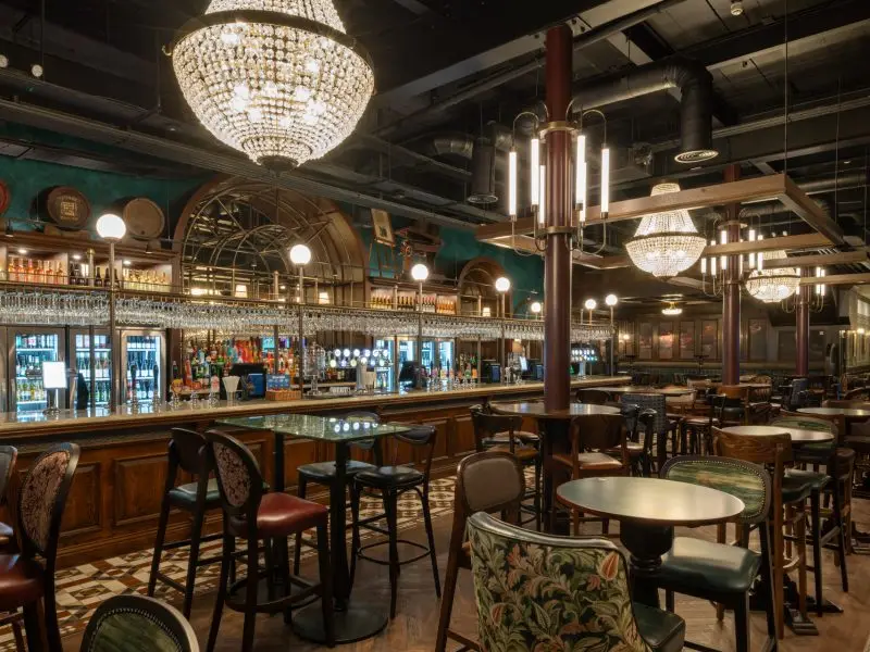 grand assembly pub marlow chandelier