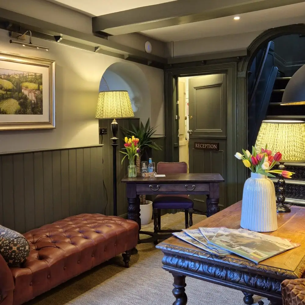 We were keen to treat the pub with a light touch in order to preserve and celebrate the Cawston murals, while bringing his artwork alive, allowing for an immersive experience throughout the hotel.